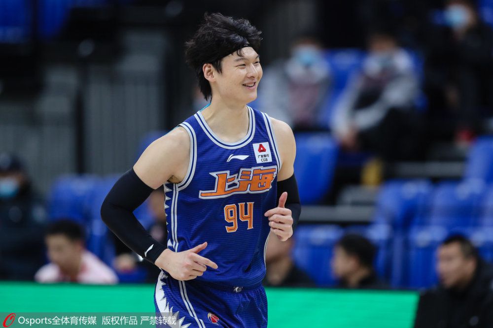 ——普约尔他对我和所有后卫来说是一个榜样，更不要说对巴萨后卫，他是我希望继续追随的目标。